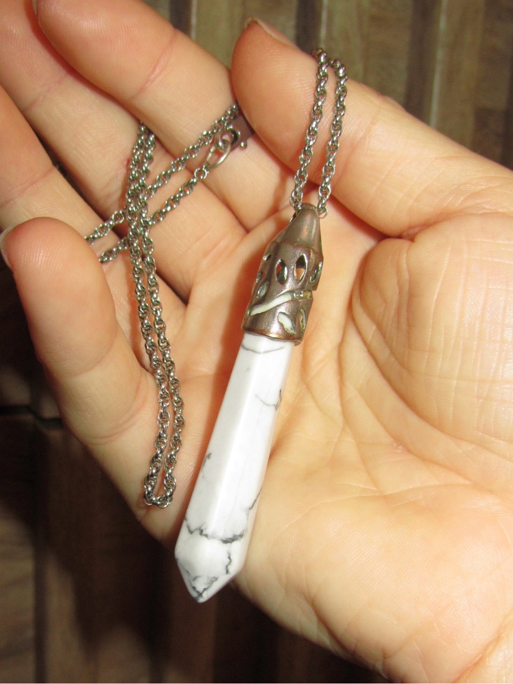 White Howlite Point Pendant Necklace - Silver Chain